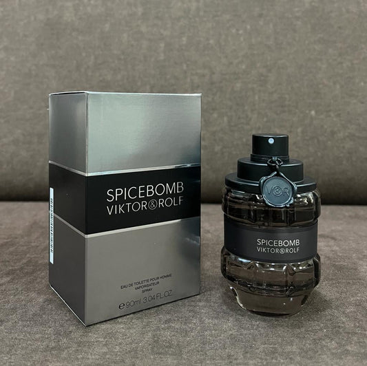Spice bomb victor rolf